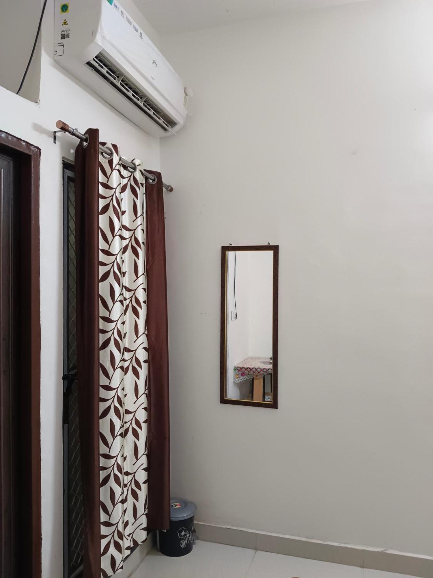 Pratibha Home Stay Jabalpur Rom bilde