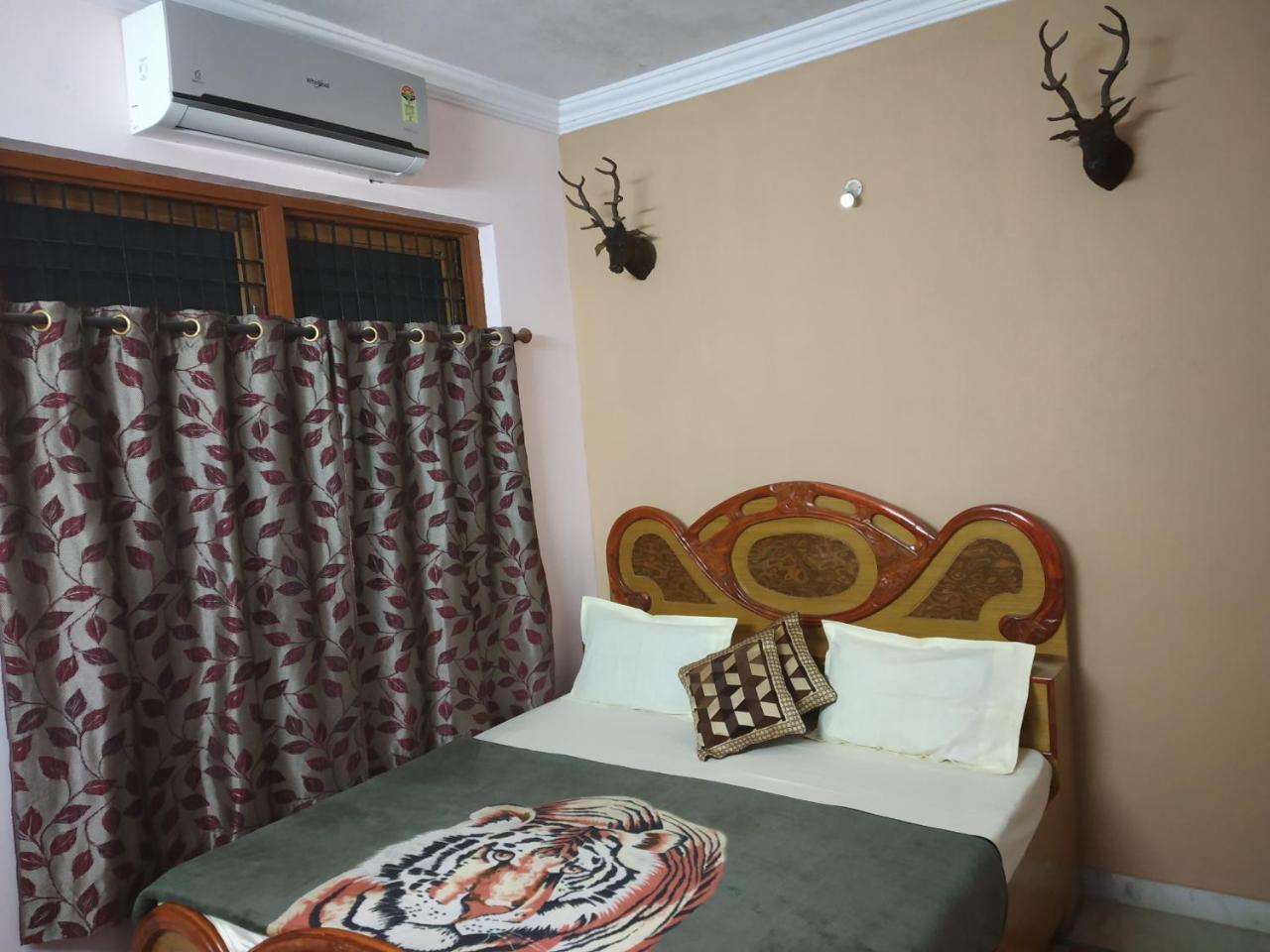 Pratibha Home Stay Jabalpur Eksteriør bilde